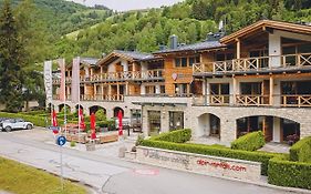 منتجع أفينيدا ماونتن لودجز في كابرون